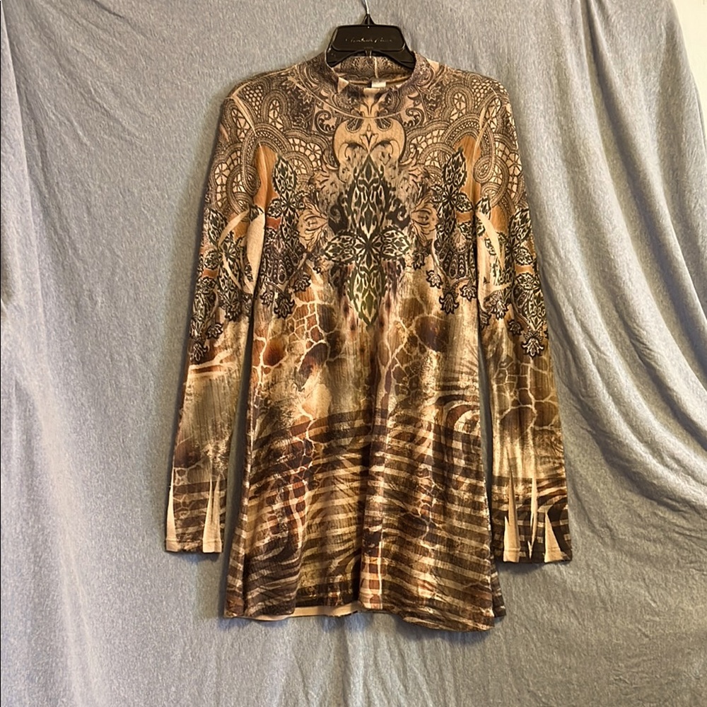 Boho chic S-12 Brown and Tan Long Sleeve Patterned Tunic size large